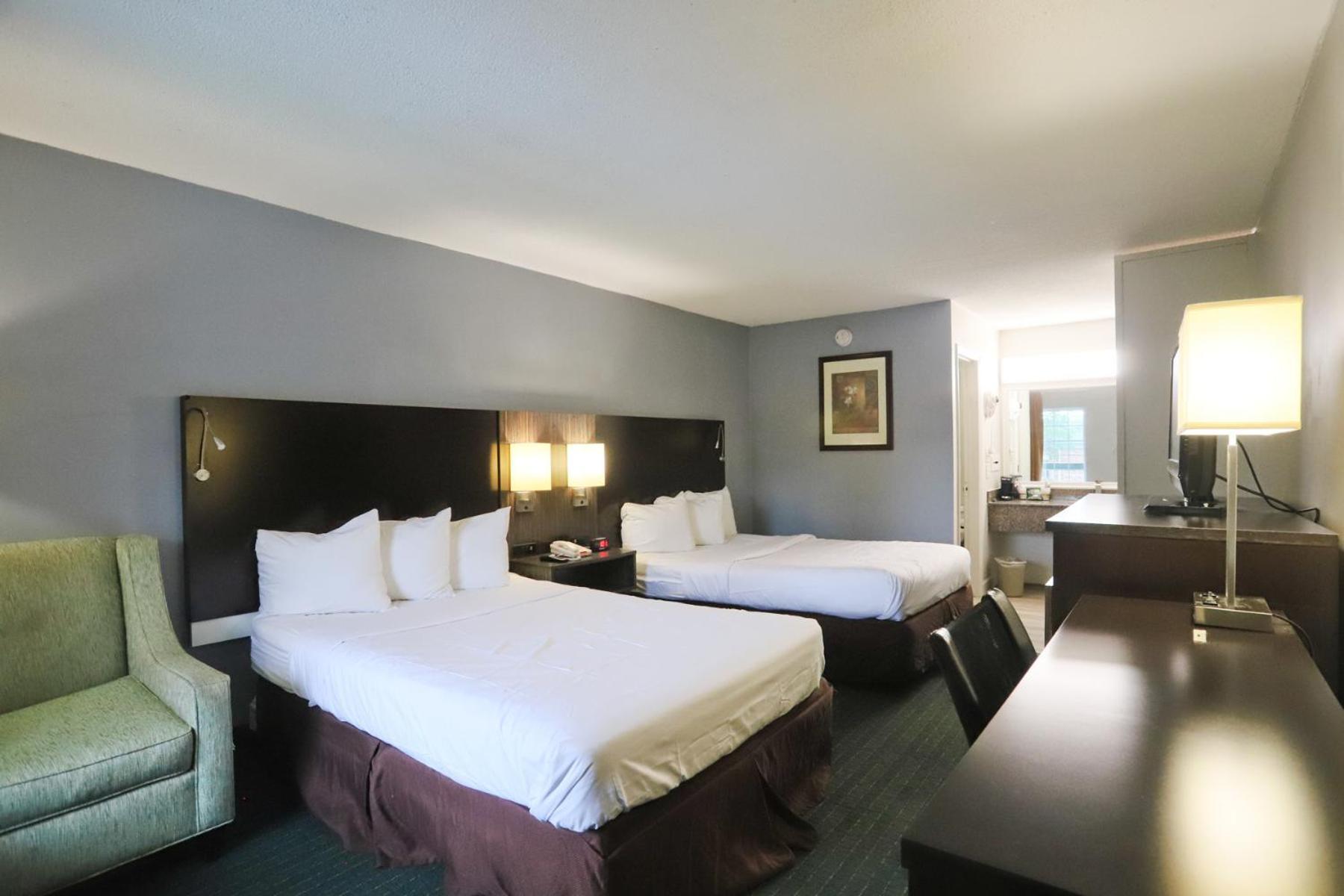 & Motel 3*