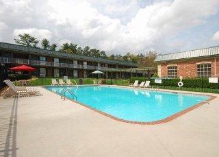 & Motel 3*