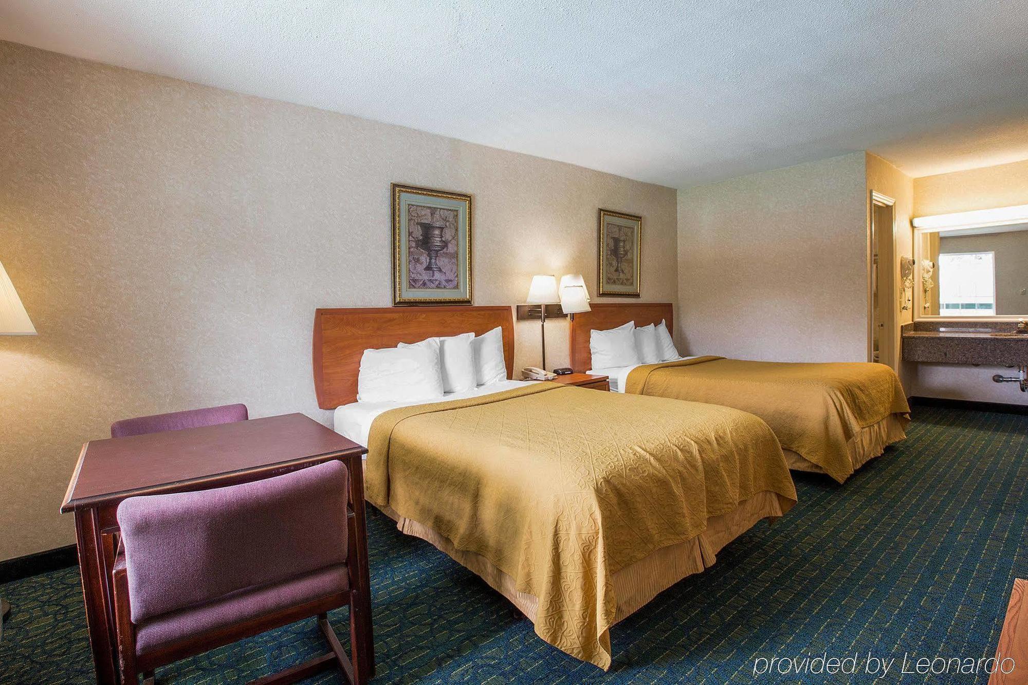 & Motel 3*
