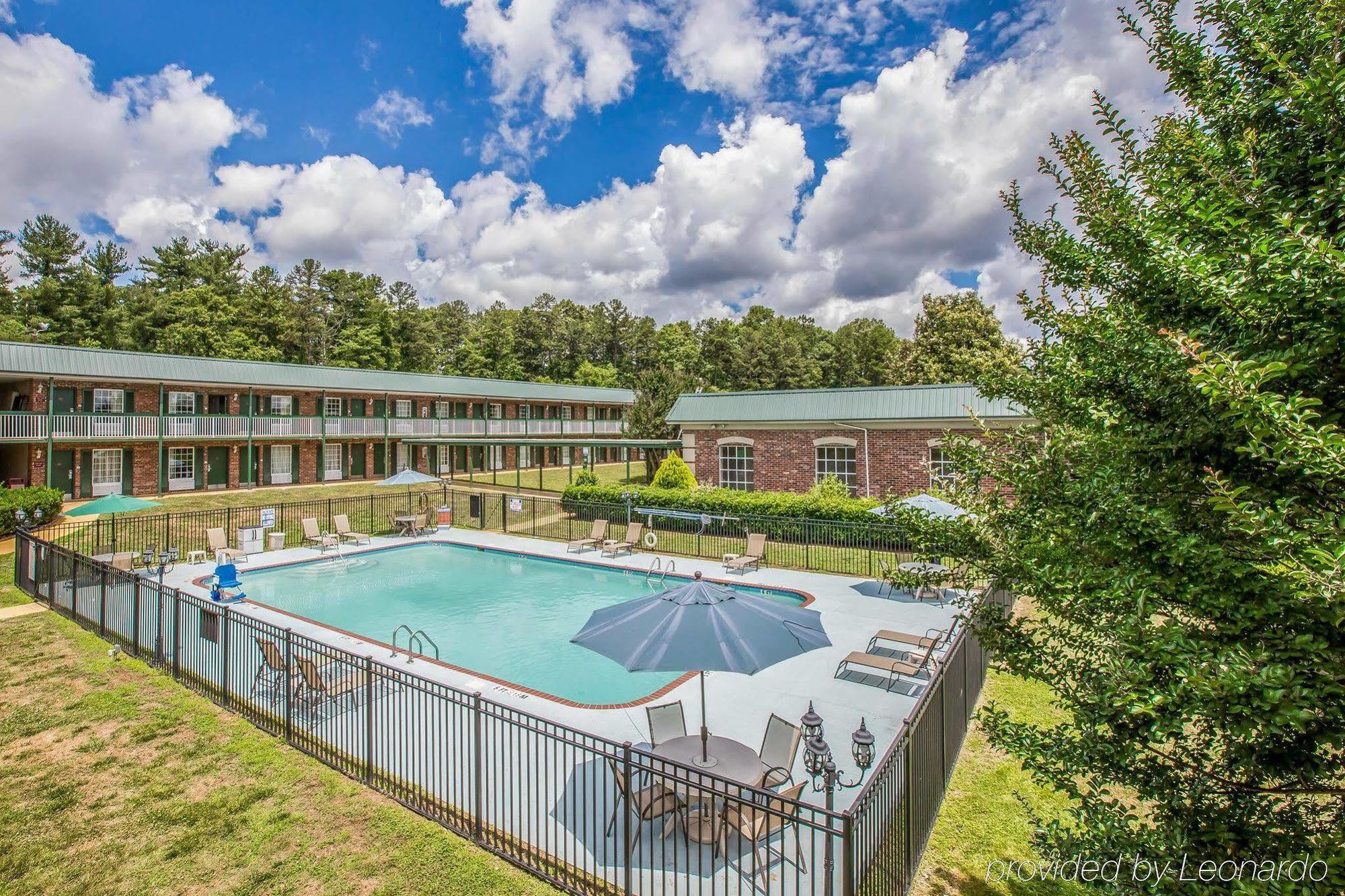 & 3* Greenville